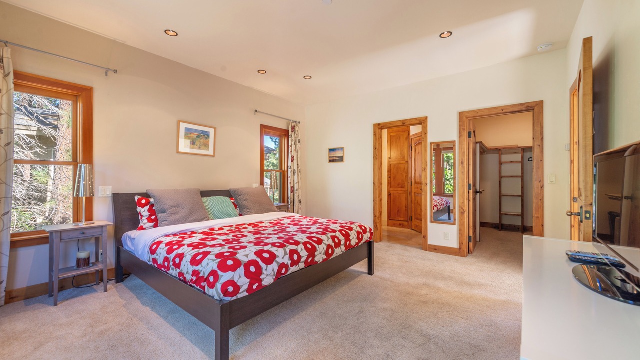 Photo of Bedroom in Kings Beach