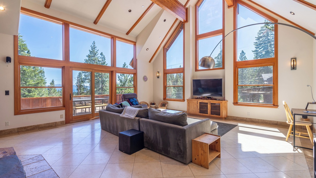 Photo of Livingroom in Kings Beach