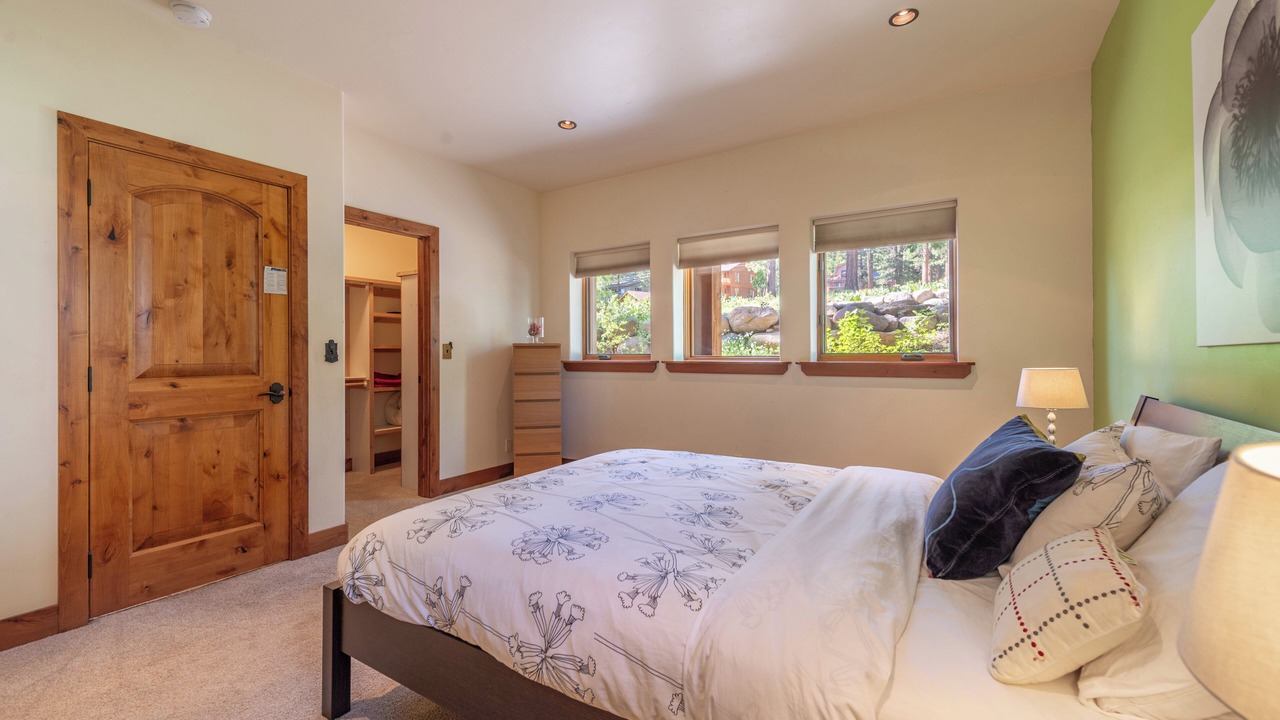 Photo of Bedroom in Kings Beach