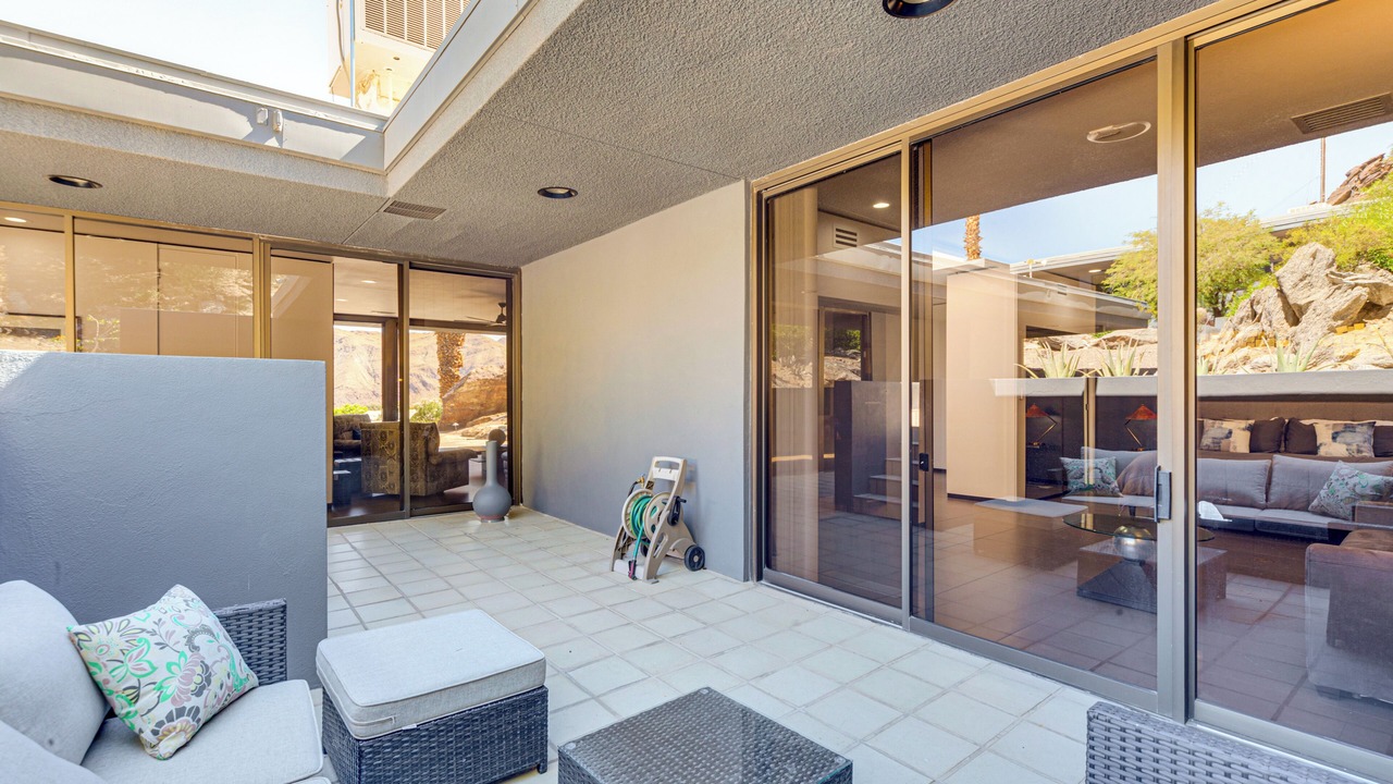 Photo of Patio Balcony in Cahuilla Hills