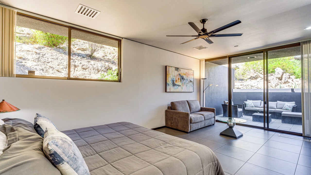 Photo of Bedroom in Cahuilla Hills