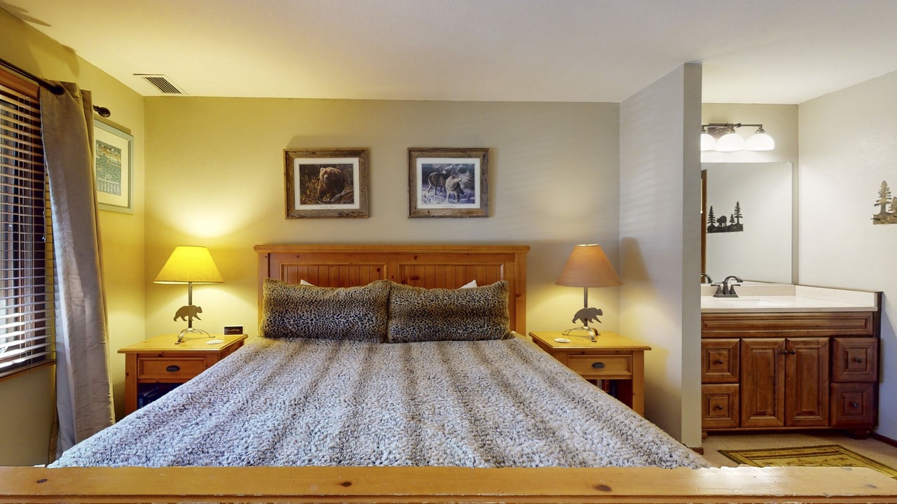 Photo of Bedroom in Mammoth Lakes
