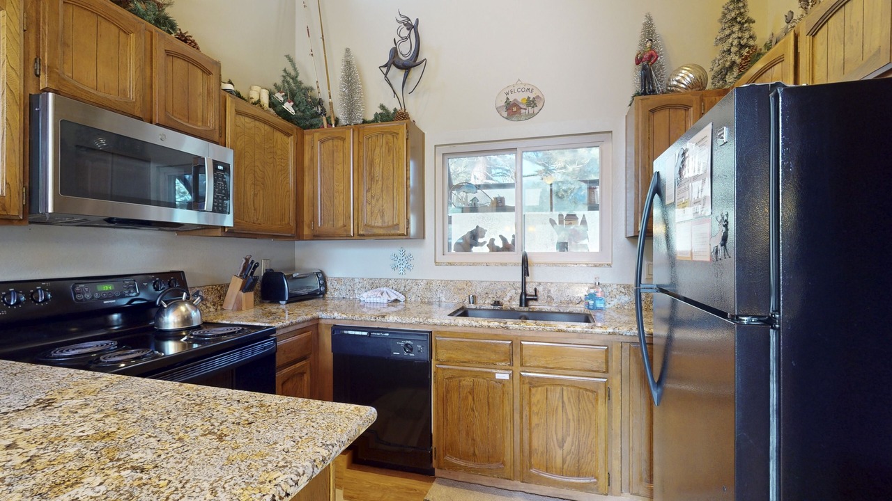 Photo of Kitchen in Mammoth Lakes