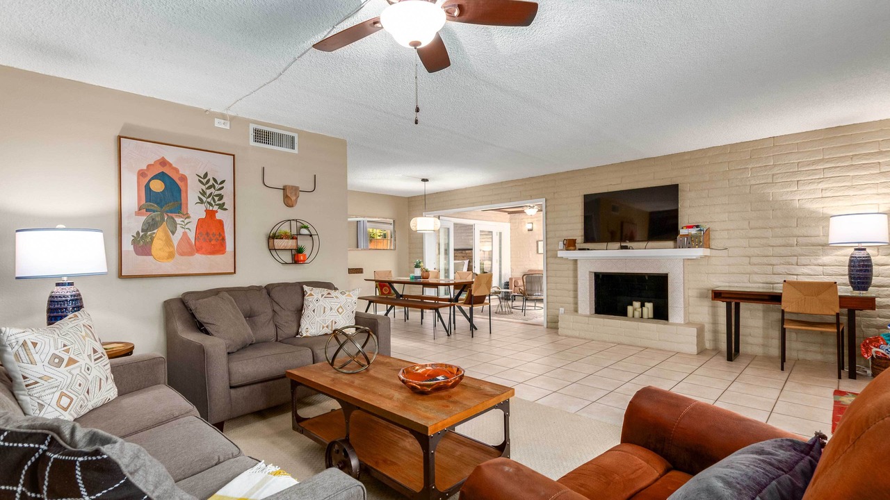 Photo of Livingroom in South Scottsdale
