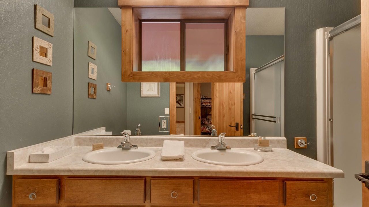 Photo of Bathroom in Lake Forest