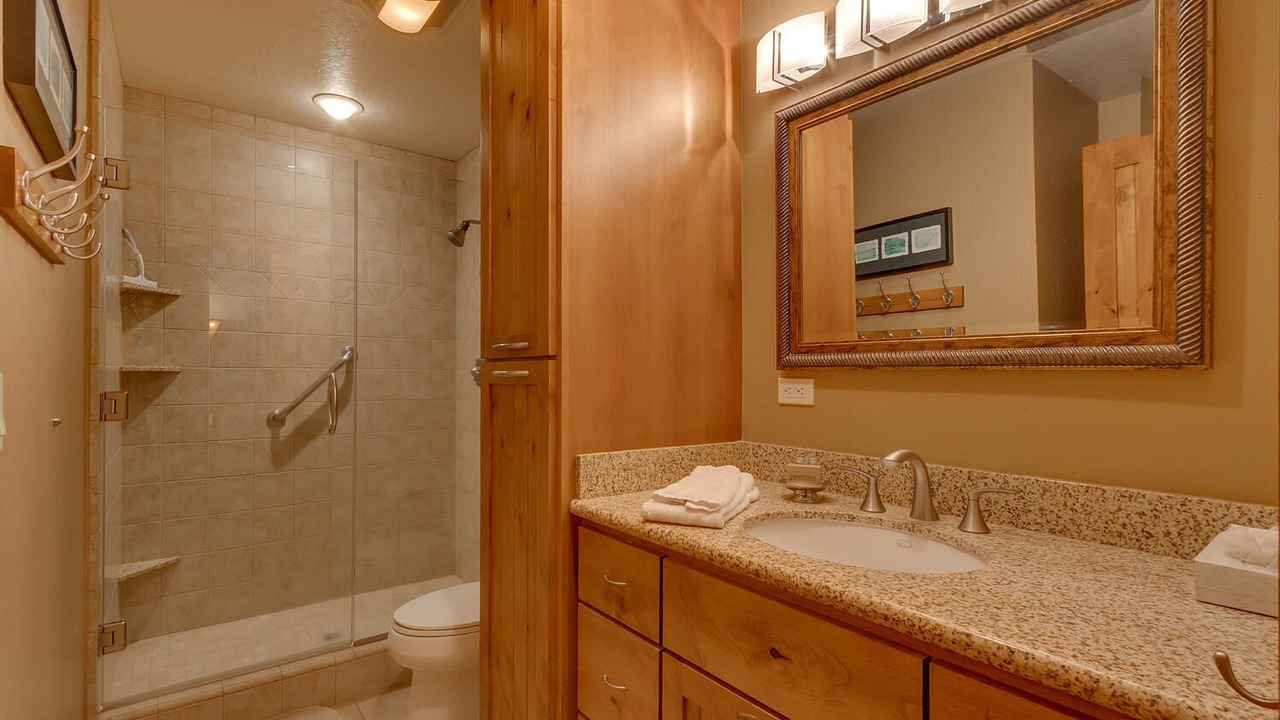 Photo of Bathroom in Lake Forest