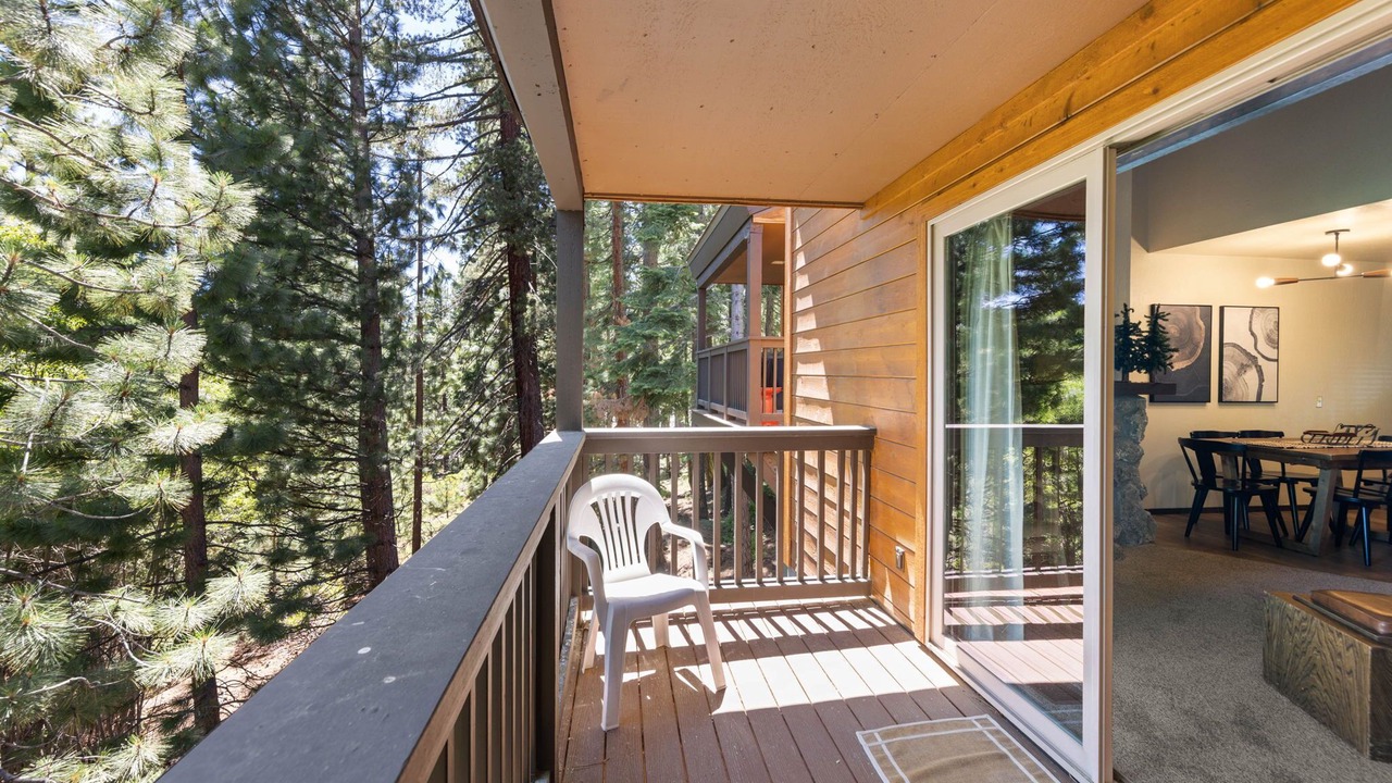 Photo of Patio Balcony in Lake Forest