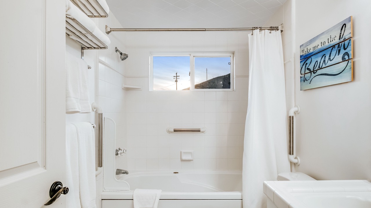 Photo of Bathroom in Cayucos