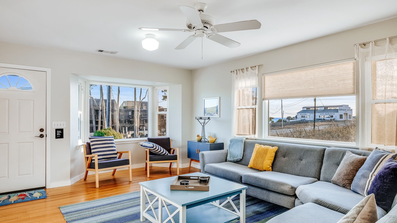 Photo of Livingroom in Cayucos