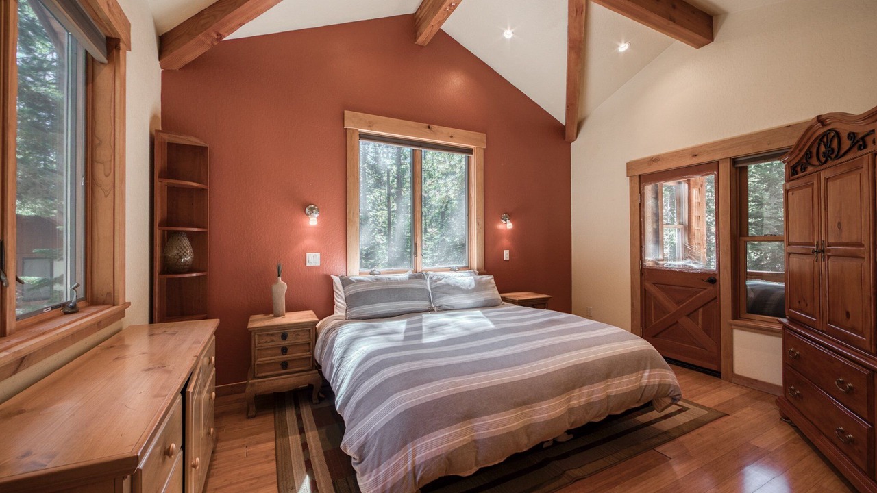Photo of Bedroom in Pineland
