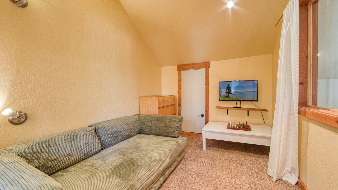Photo of Livingroom in Pineland