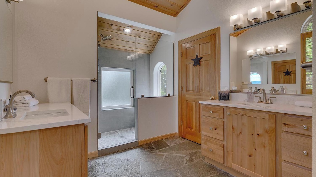 Photo of Bathroom in Talmont