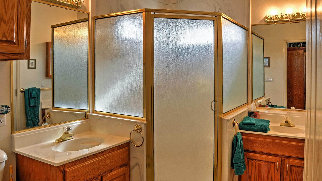 Photo of Bathroom in La Verkin
