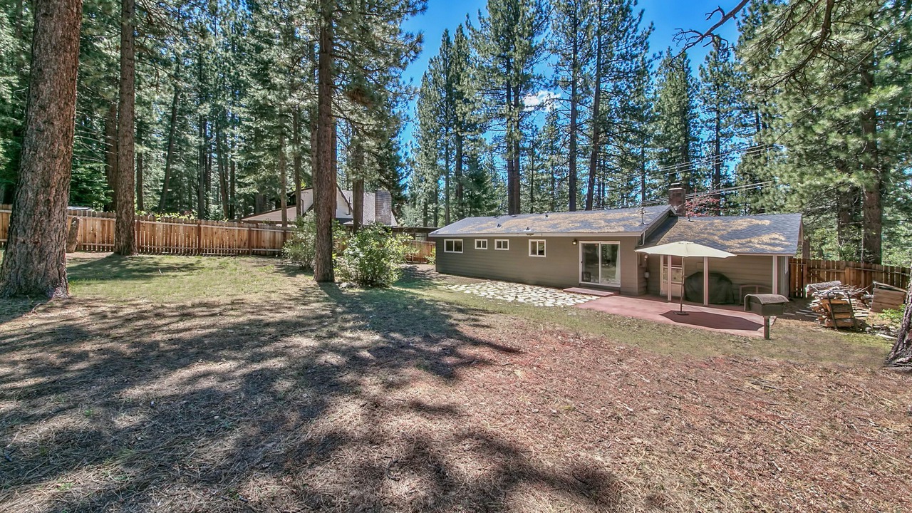 Photo of Outdoor in Montgomery Estates