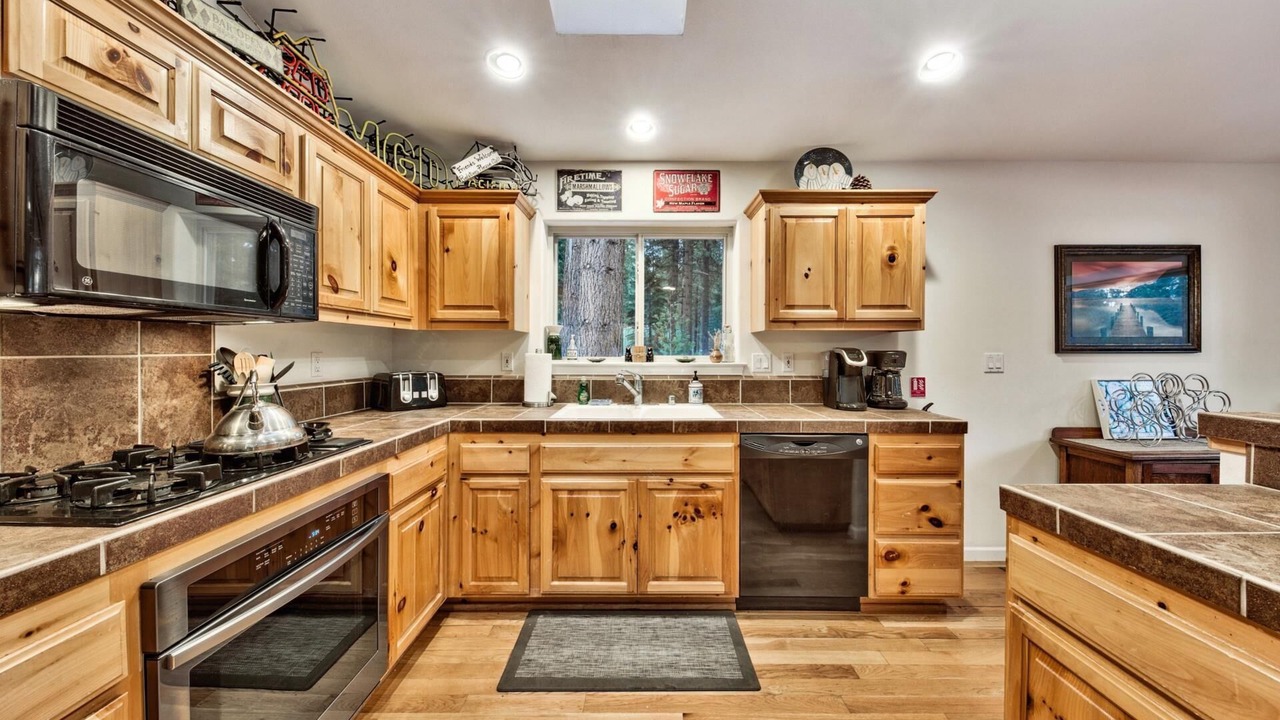 Photo of Kitchen in Pioneer Trail