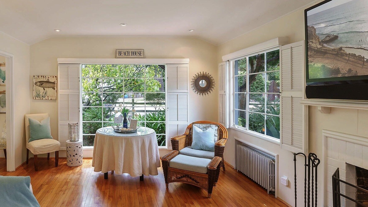 Photo of Livingroom in Northeast Carmel