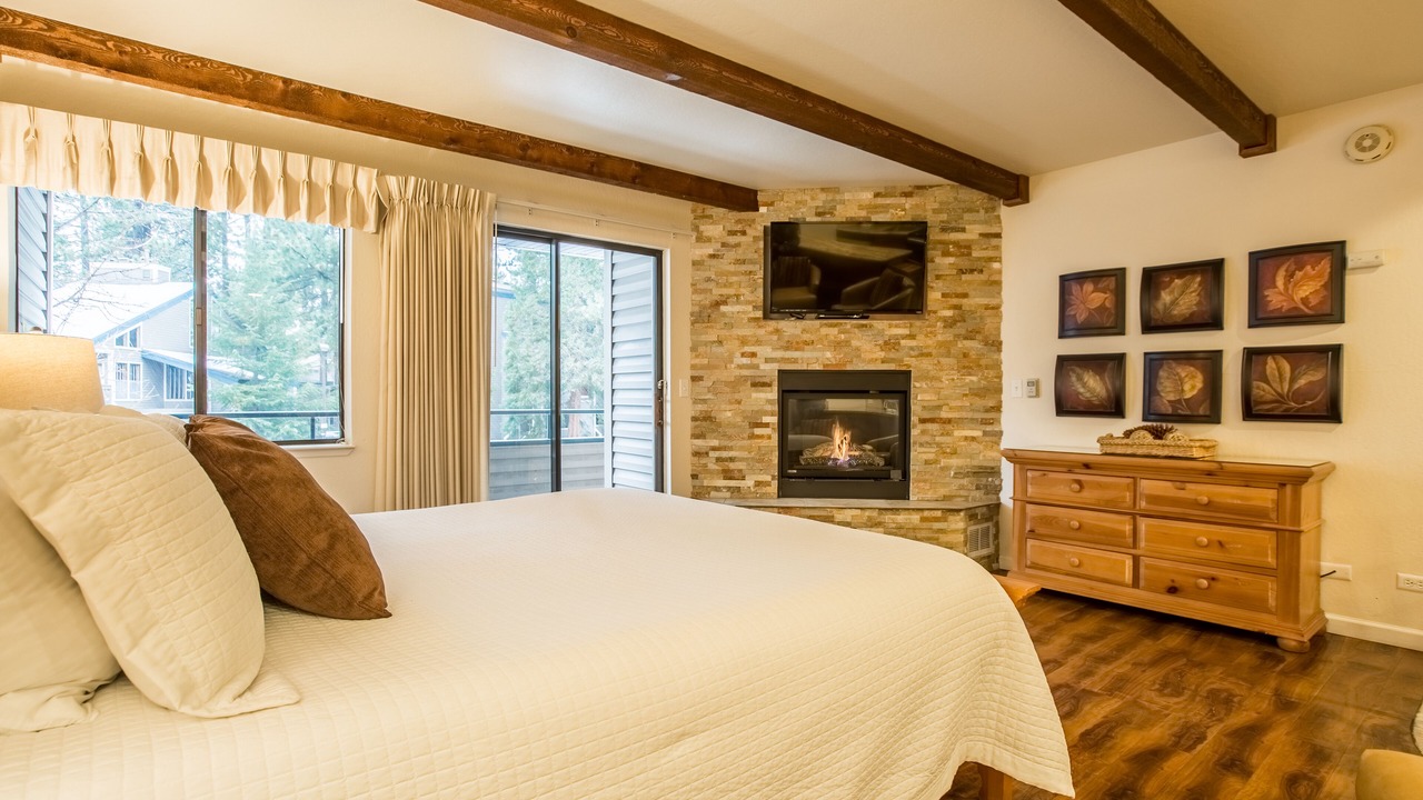 Photo of Livingroom in South Lake Tahoe
