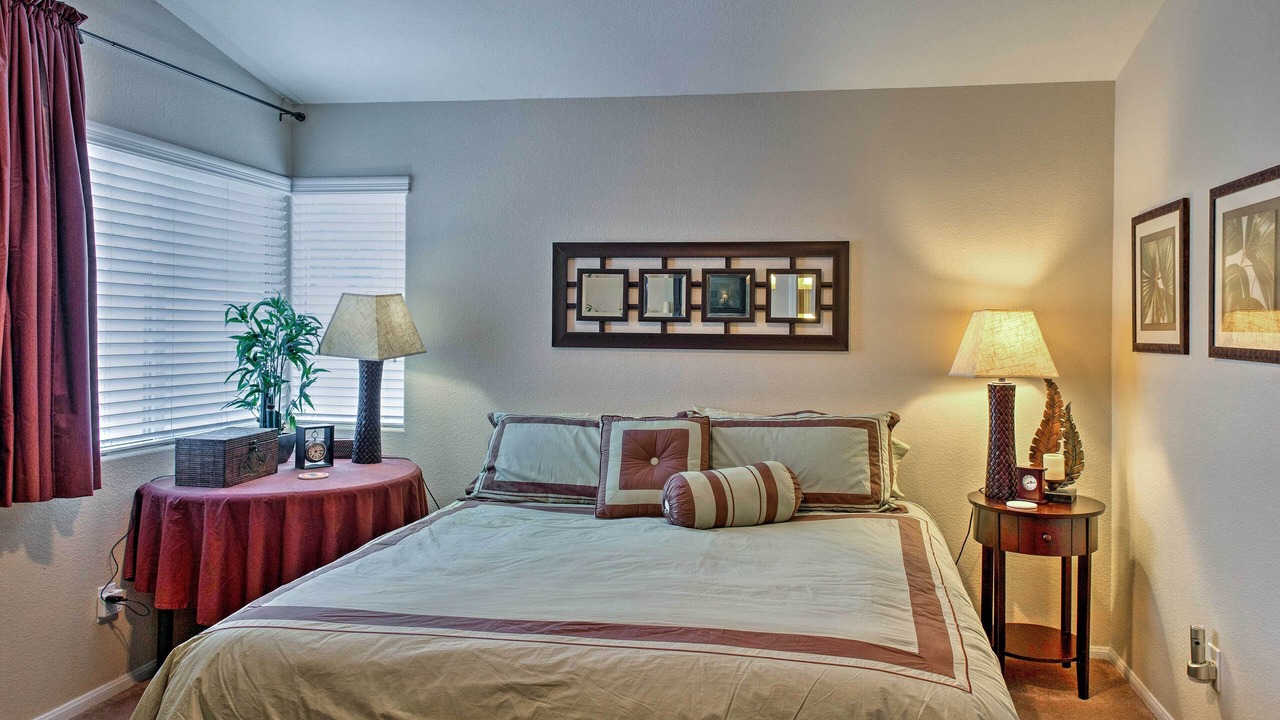 Photo of Bedroom in Sunrise Manor