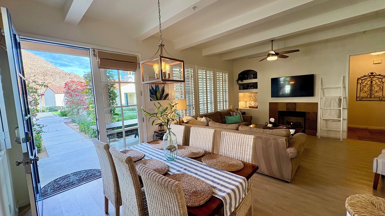 Photo of Livingroom in La Quinta