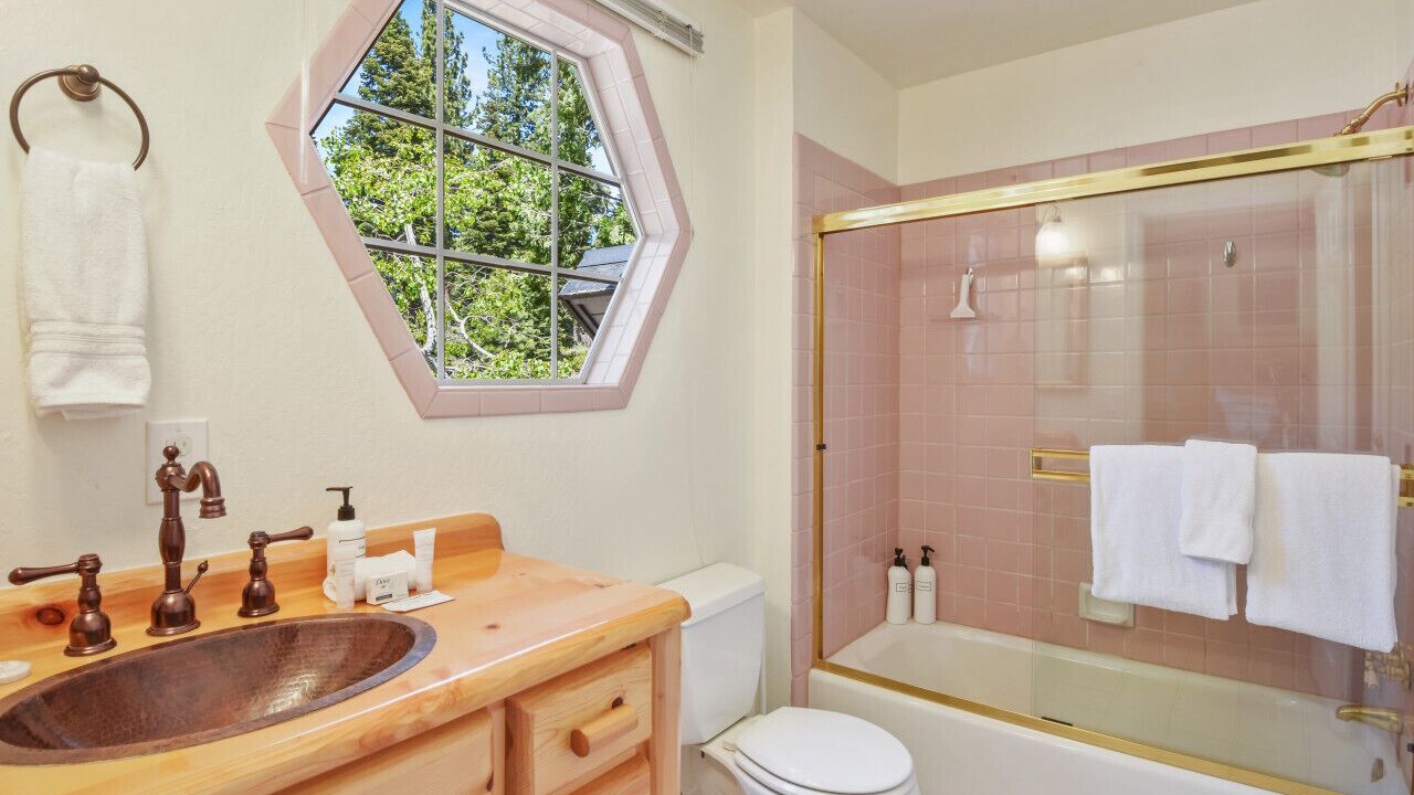 Photo of Bathroom in Kings Beach