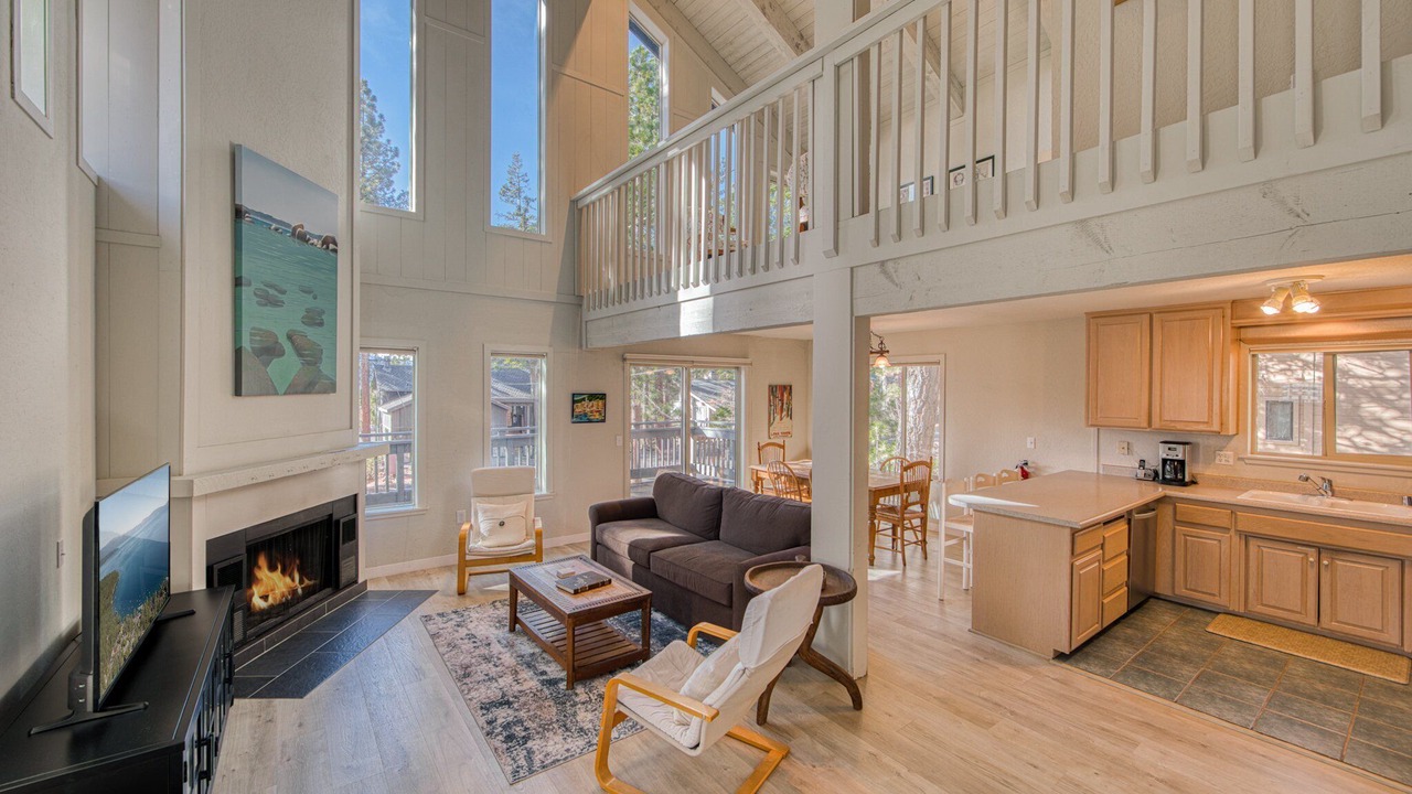 Photo of Livingroom in Lake Forest