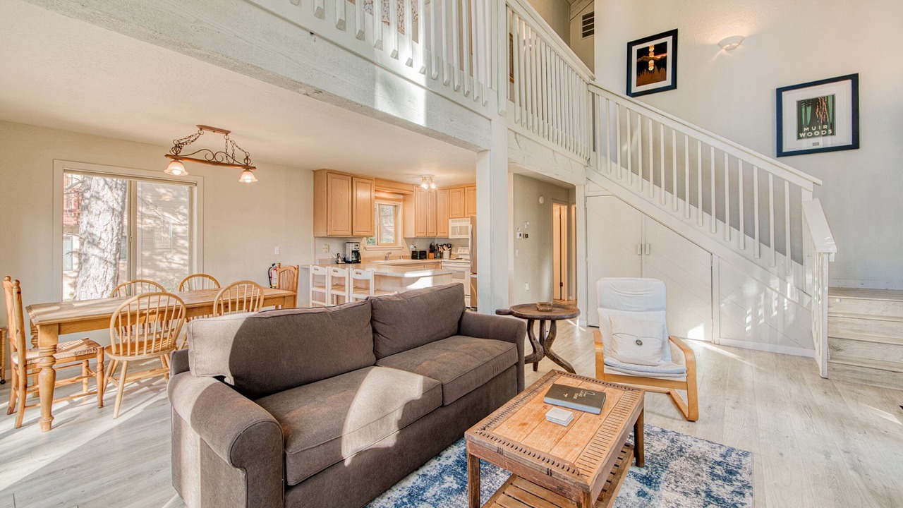 Photo of Livingroom in Lake Forest