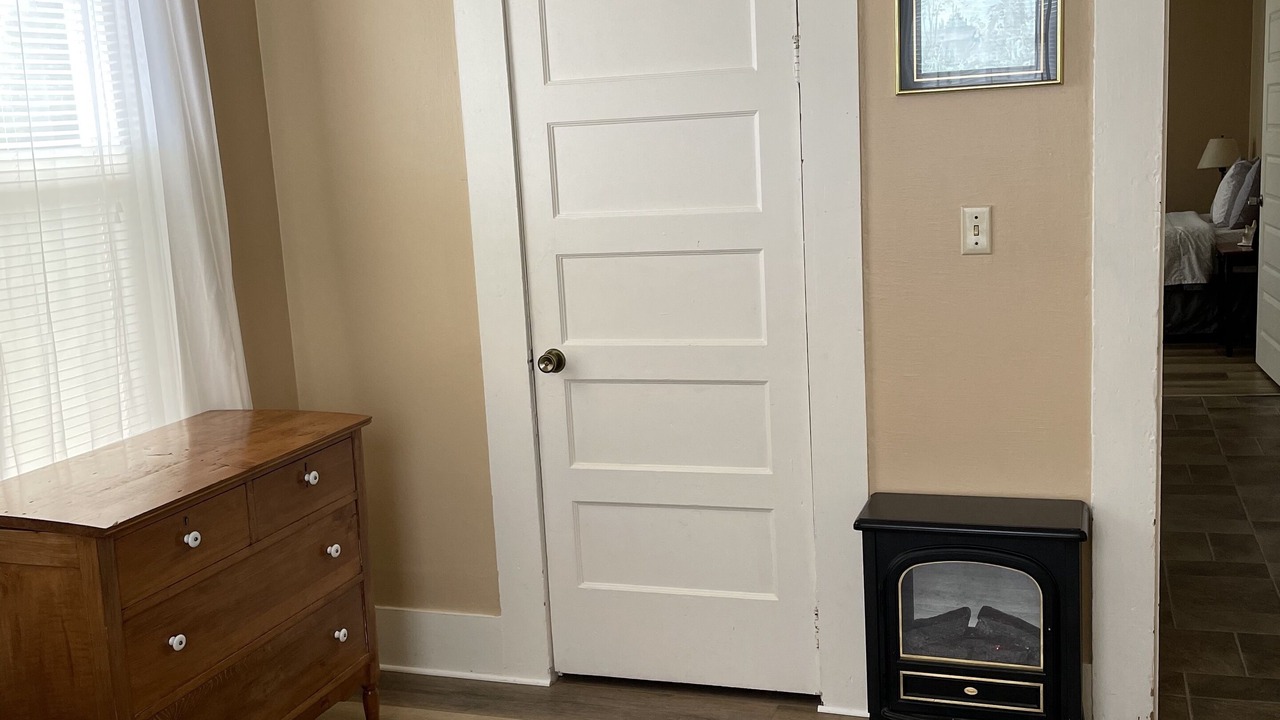 Photo of Bedroom in Crescent City