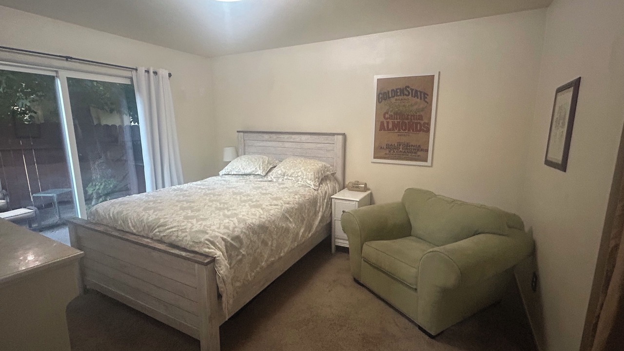 Photo of Bedroom in Mount Shasta