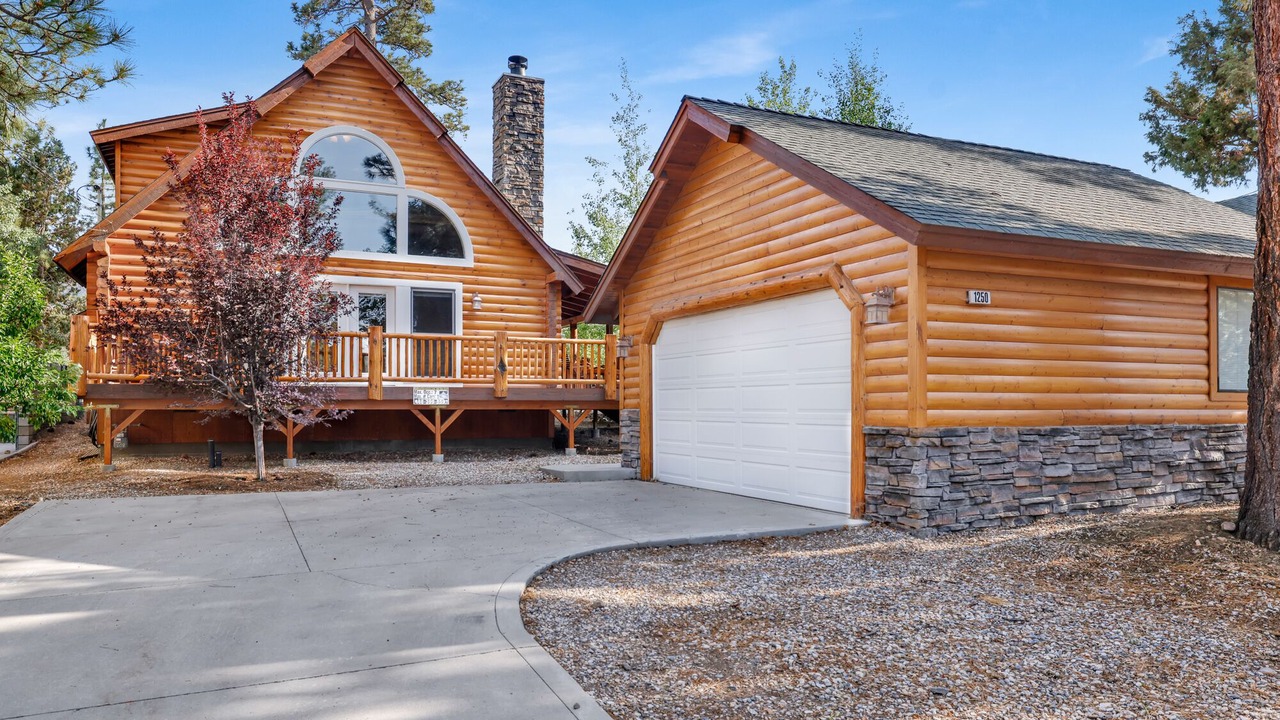 Photo of Outdoor in Moonridge