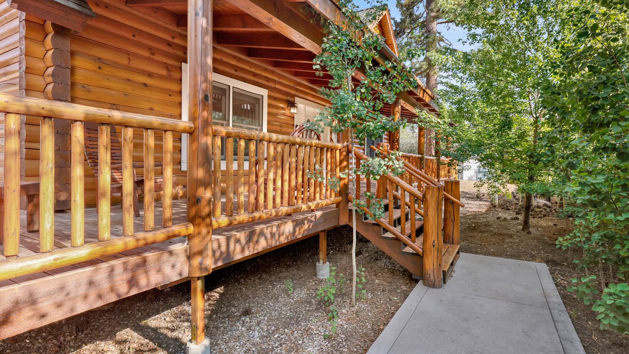 Photo of Patio Balcony in Moonridge
