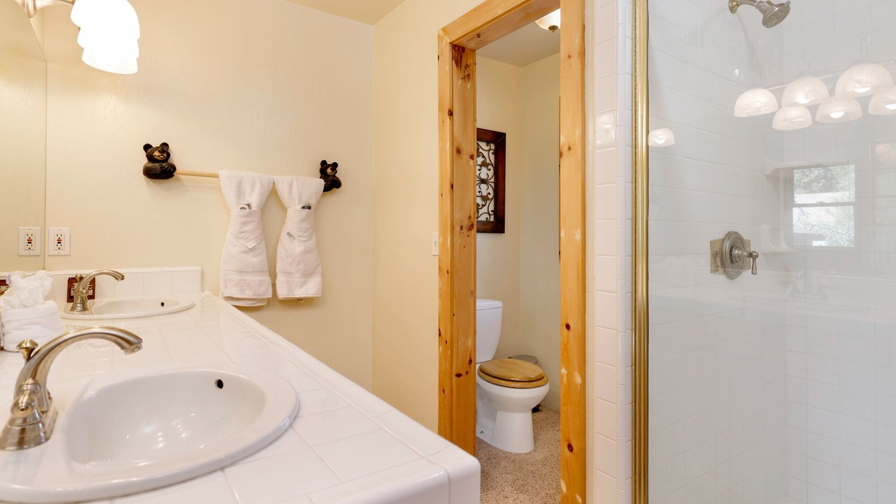 Photo of Bathroom in Moonridge