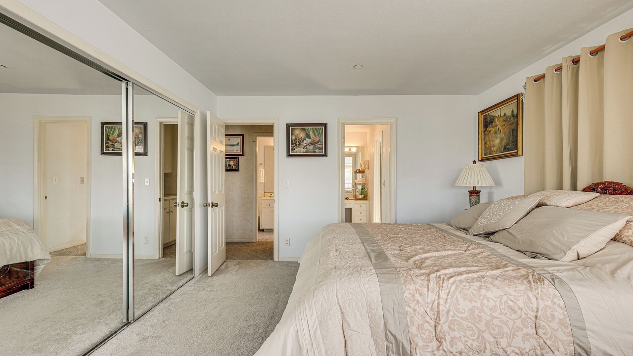 Photo of Bedroom in Valley Center