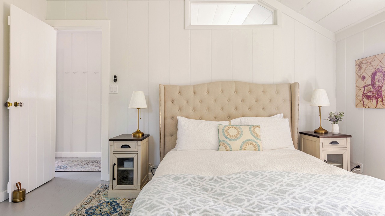 Photo of Bedroom in Kenwood