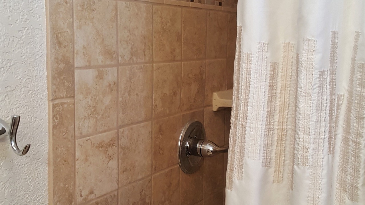 Photo of Bathroom in Cottonwood