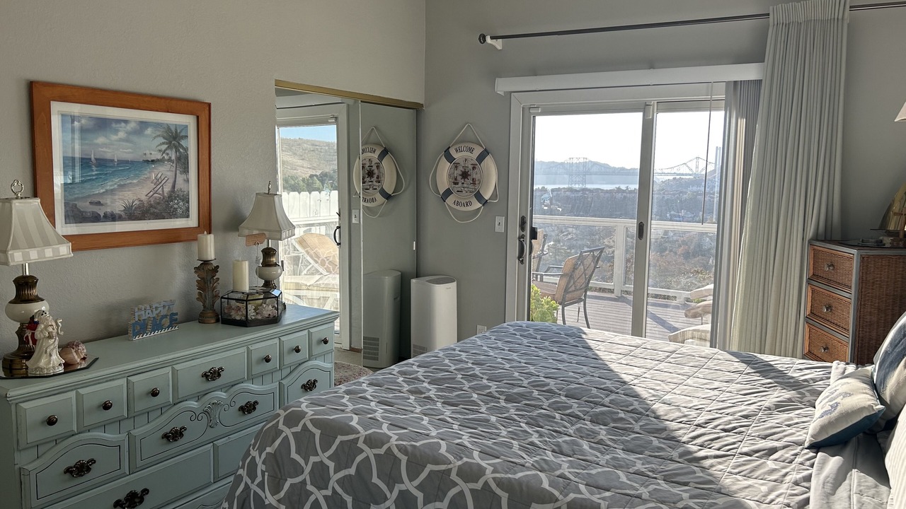 Photo of Bedroom in Vallejo