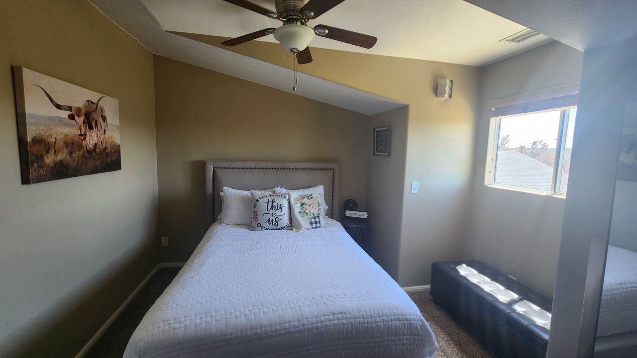 Photo of Bedroom in Templeton