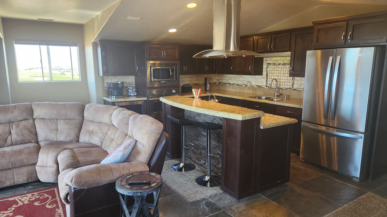 Photo of Livingroom in Templeton