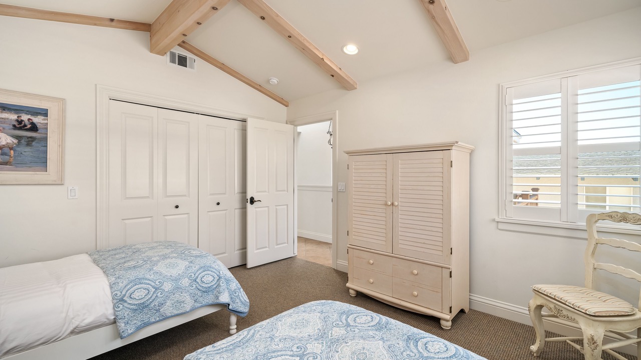 Photo of Bedroom in Motel District