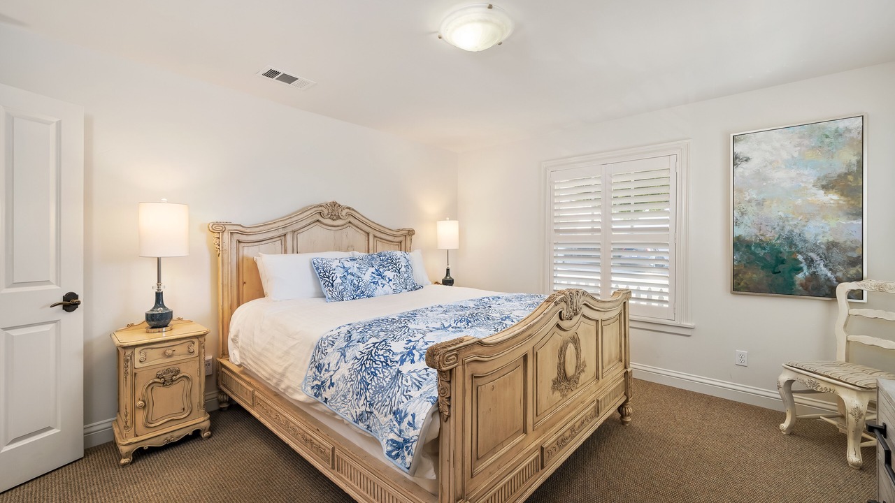 Photo of Bedroom in Motel District