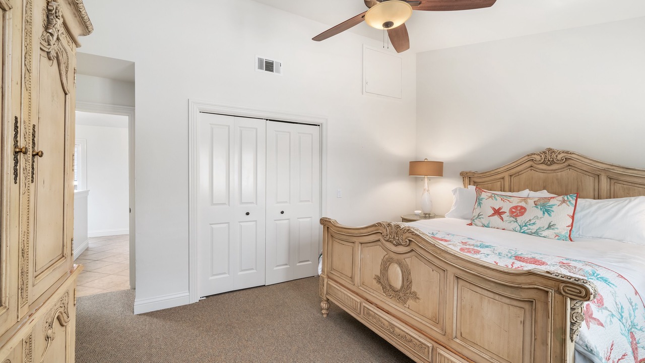 Photo of Bedroom in Motel District