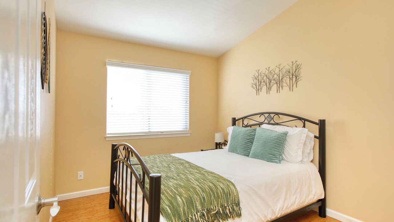 Photo of Bedroom in Downtown