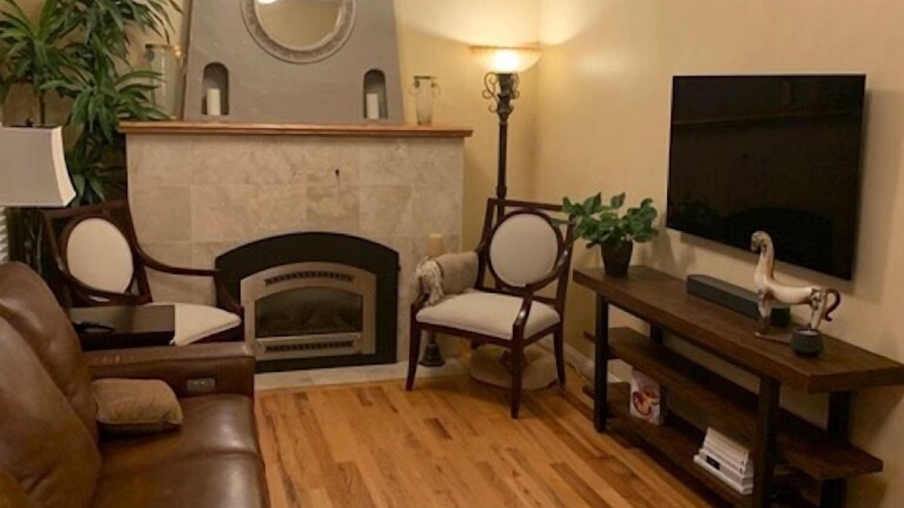 Photo of Livingroom in Downtown