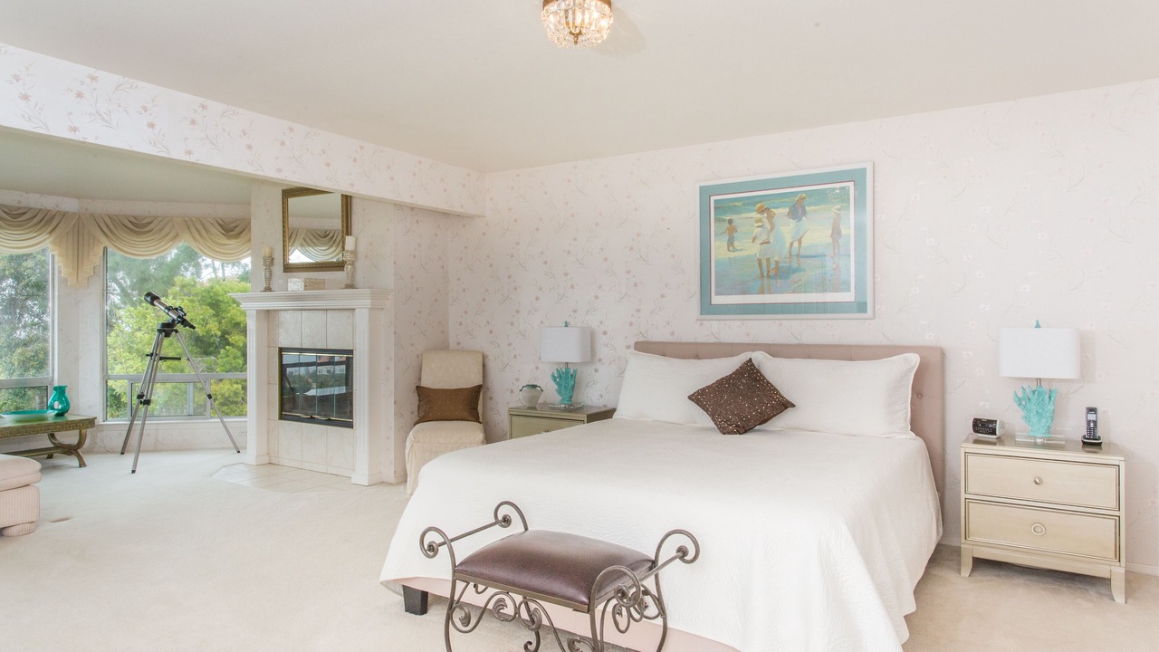 Photo of Bedroom in Baywood-Los Osos