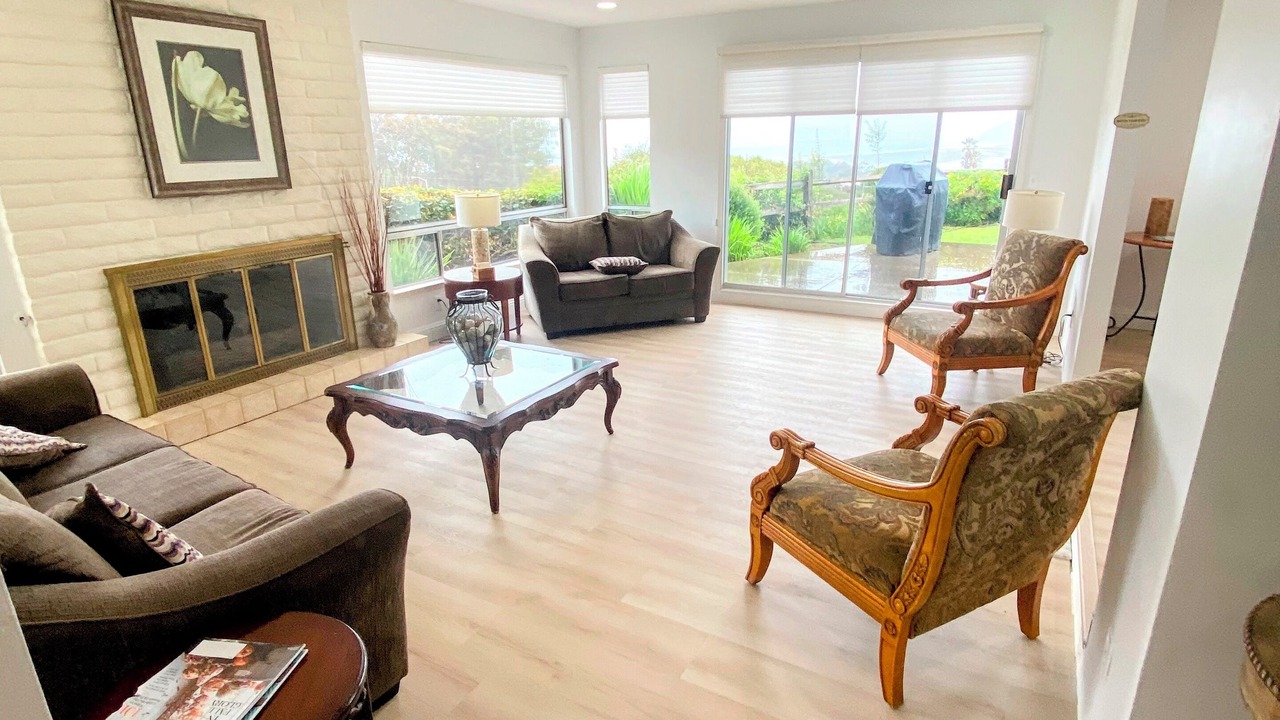 Photo of Livingroom in Baywood-Los Osos