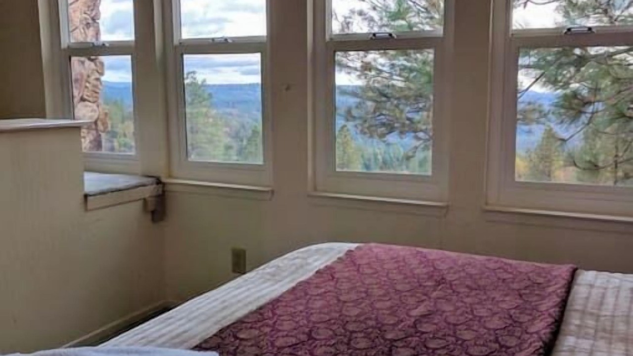Photo of Bedroom in Volcano