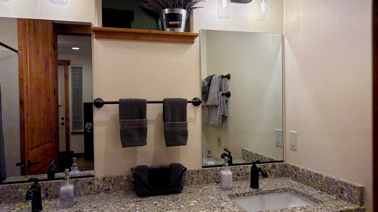 Photo of Bathroom in Orderville
