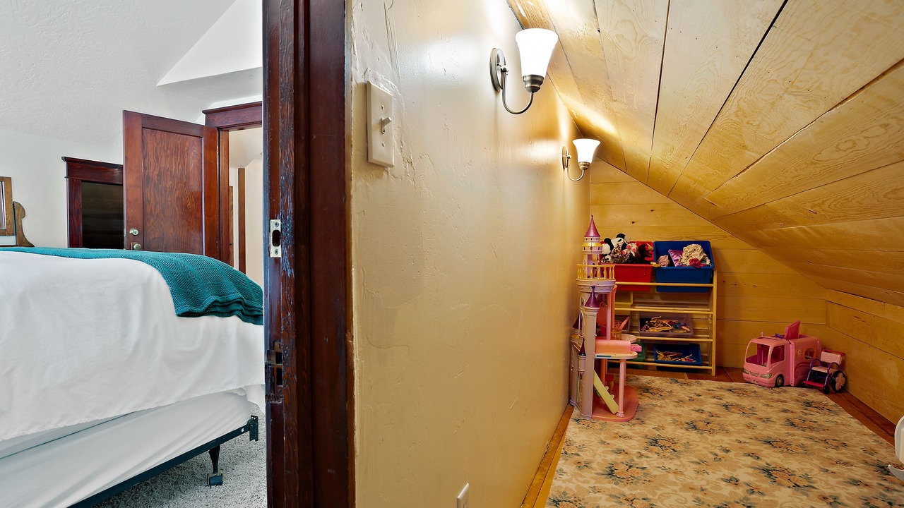 Photo of Bedroom in Fredonia