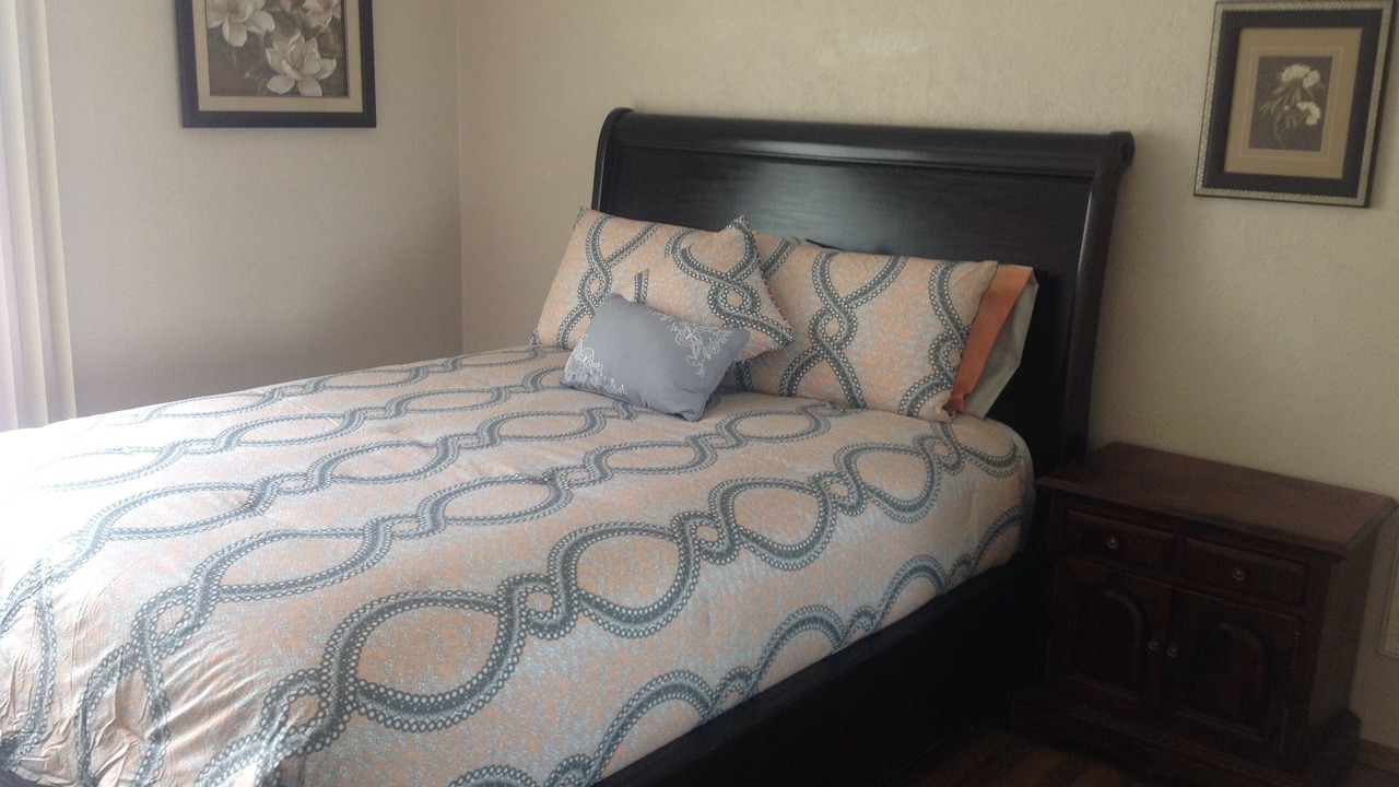 Photo of Bedroom in Topock