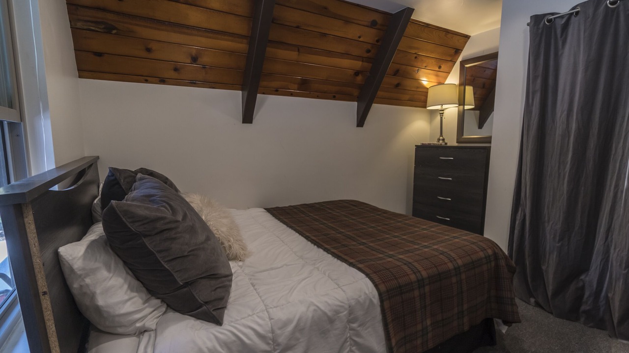 Photo of Bedroom in Donner Lake Woods