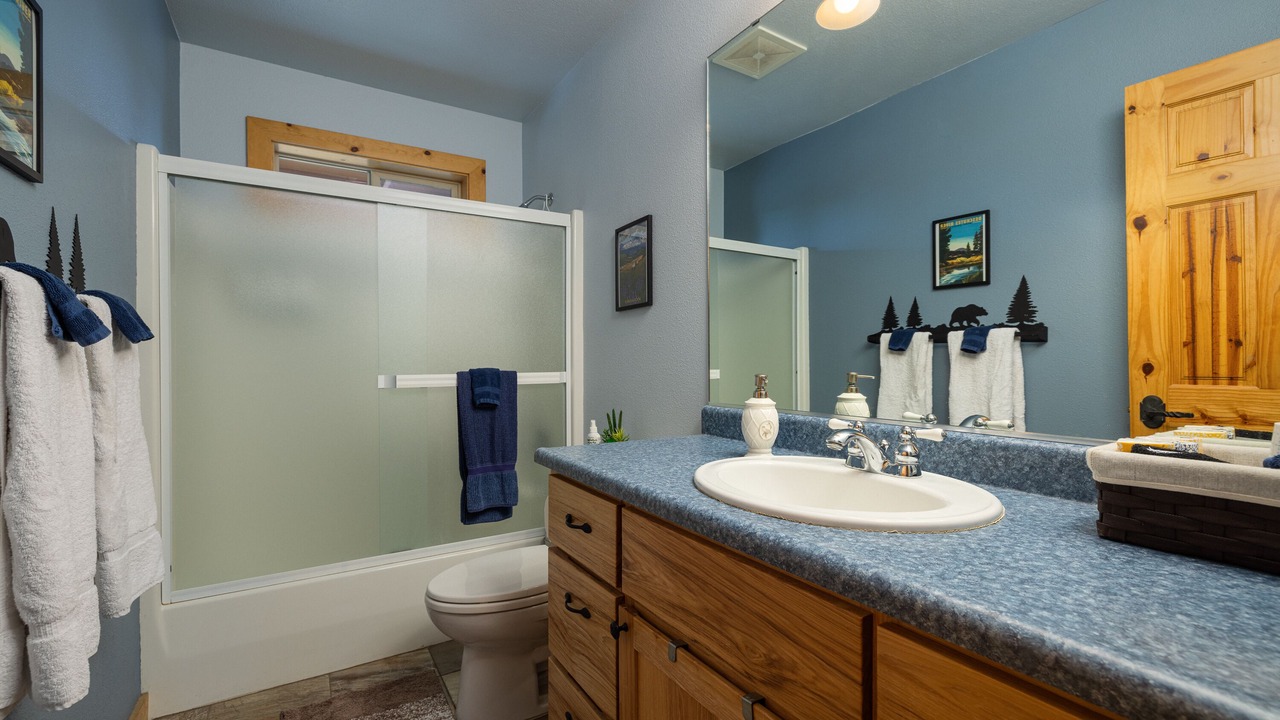 Photo of Bathroom in Crescent